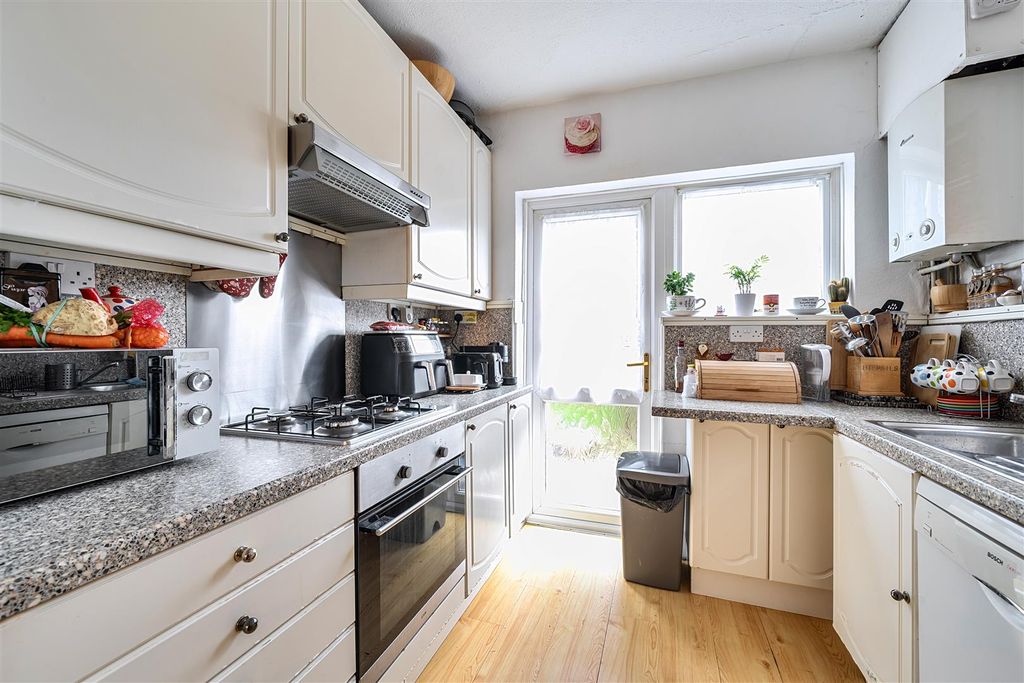 Property photo 3 of 12 Kitchen.Jpg