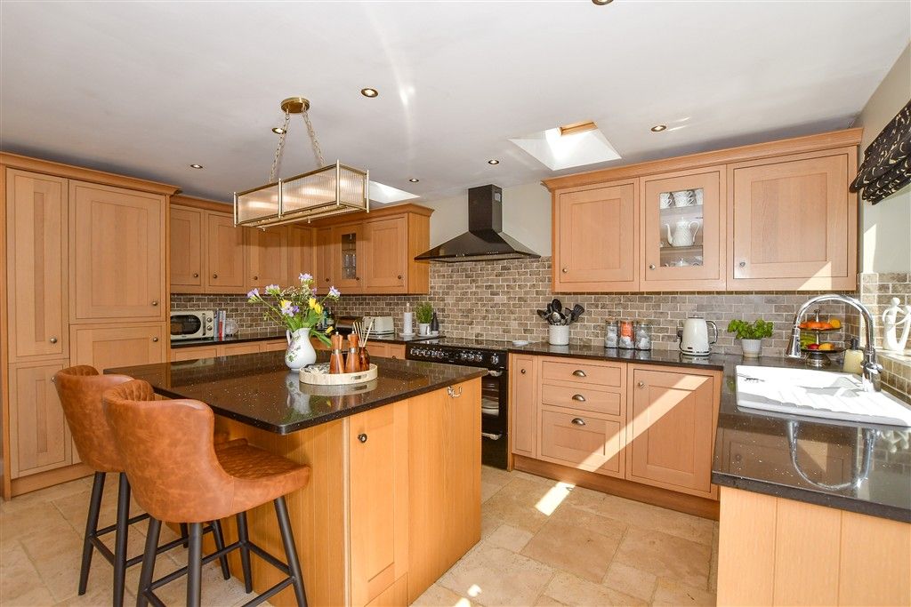 Property photo 2 of 24 Kitchen/Diner
