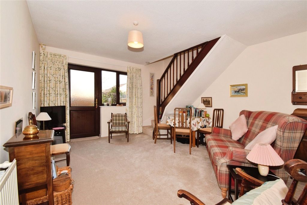 Property photo 2 of 16 Lounge Diner