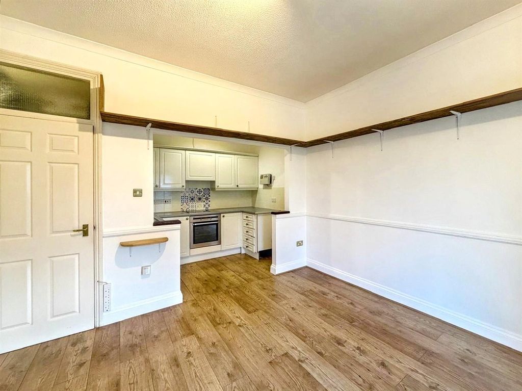 Property photo 2 of 10 193d69Cfc5Da4c02Ba4Ea3Bf8B85Dd86.Jpg