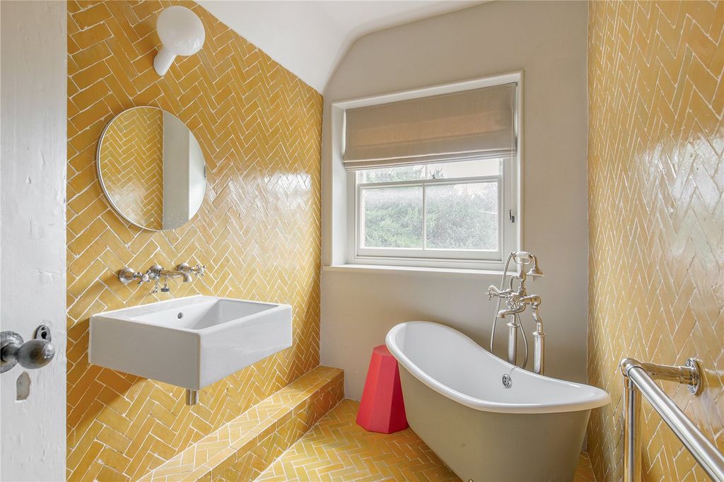 Additional image 14 of 6 bed detached house for saleHaslingfield Manor, 5 High Street, Cambridge, Cambridgeshire CB23