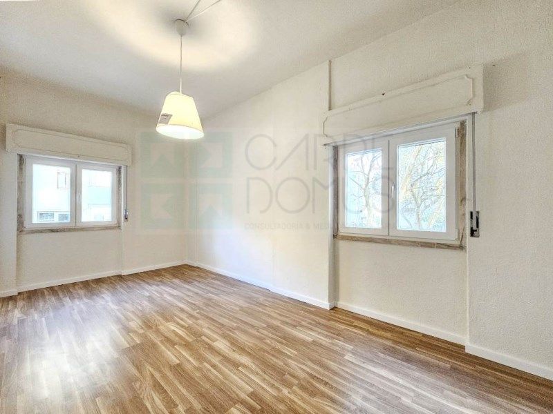 Property photo 2 of 47