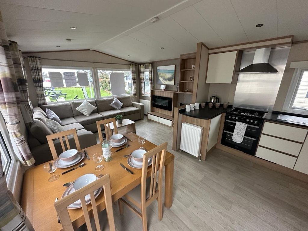 Property photo 1 of 6 Car0062359 - Static Caravan