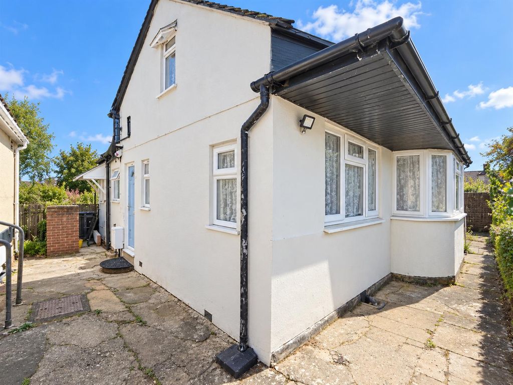 Property photo 2 of 14 8.Png