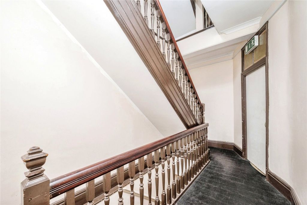 Property photo 3 of 7 Picture No. 73