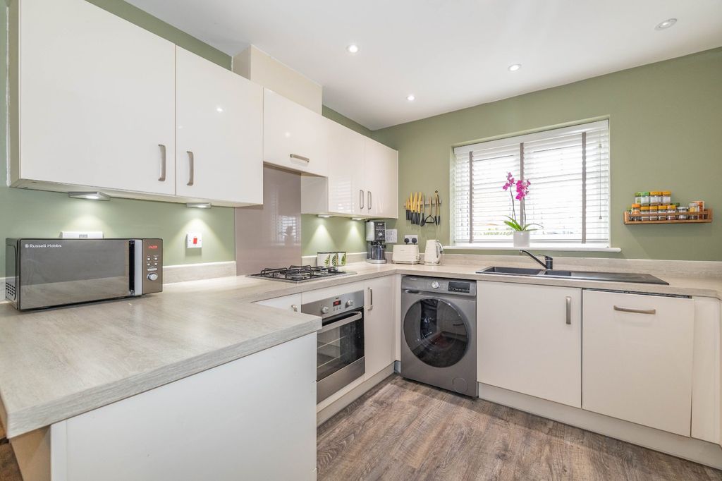 Property photo 3 of 22 Picture 3