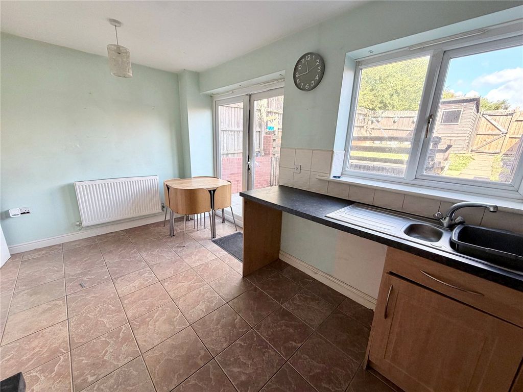 Property photo 3 of 18 Picture No. 06