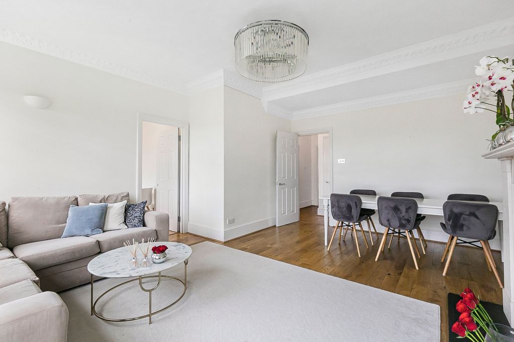 Property photo 3 of 16 Picture No. 22