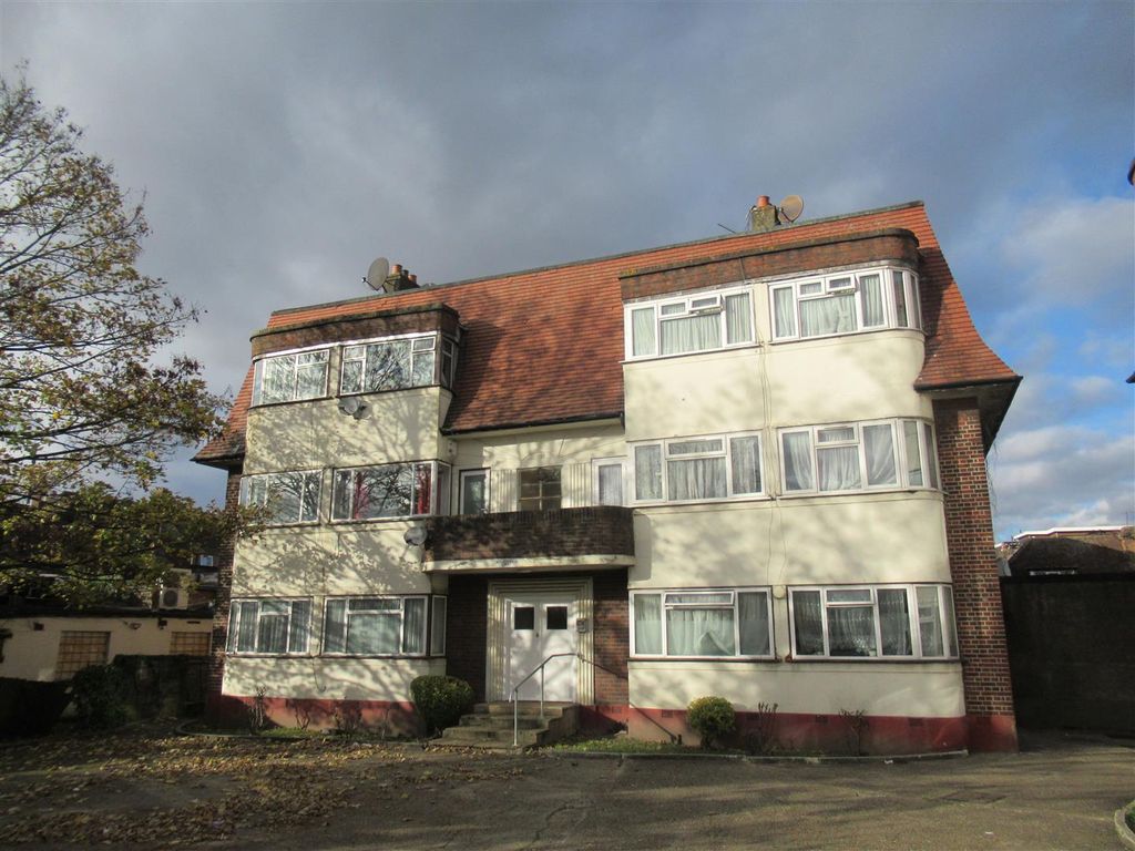 Property photo 1 of 8 16 Clifford Court, Nw2 (7).Jpg