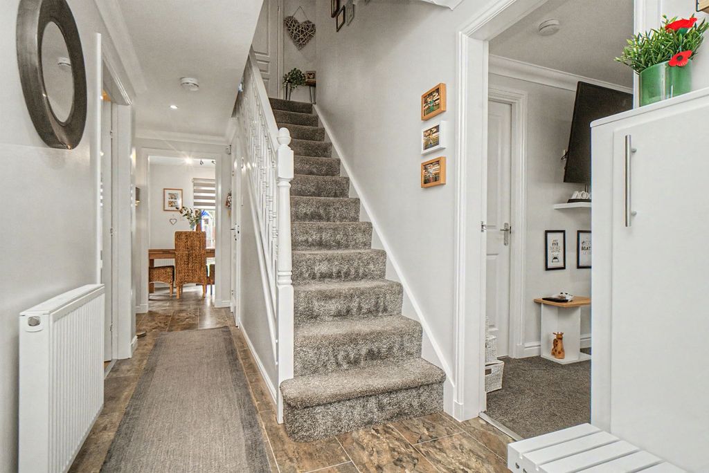 Property photo 2 of 21 5051273