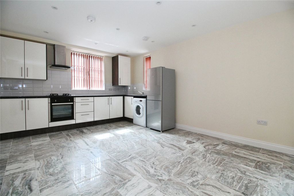 Property photo 2 of 10 Breakfast Kitchen