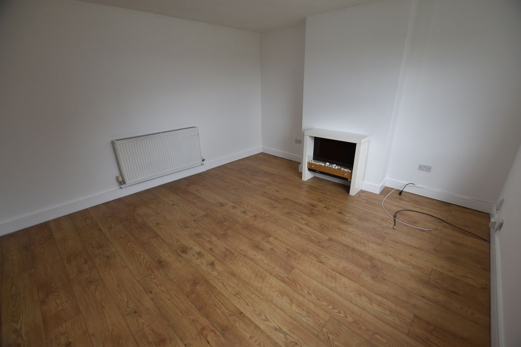 Property photo 3 of 14 Dsc_0107