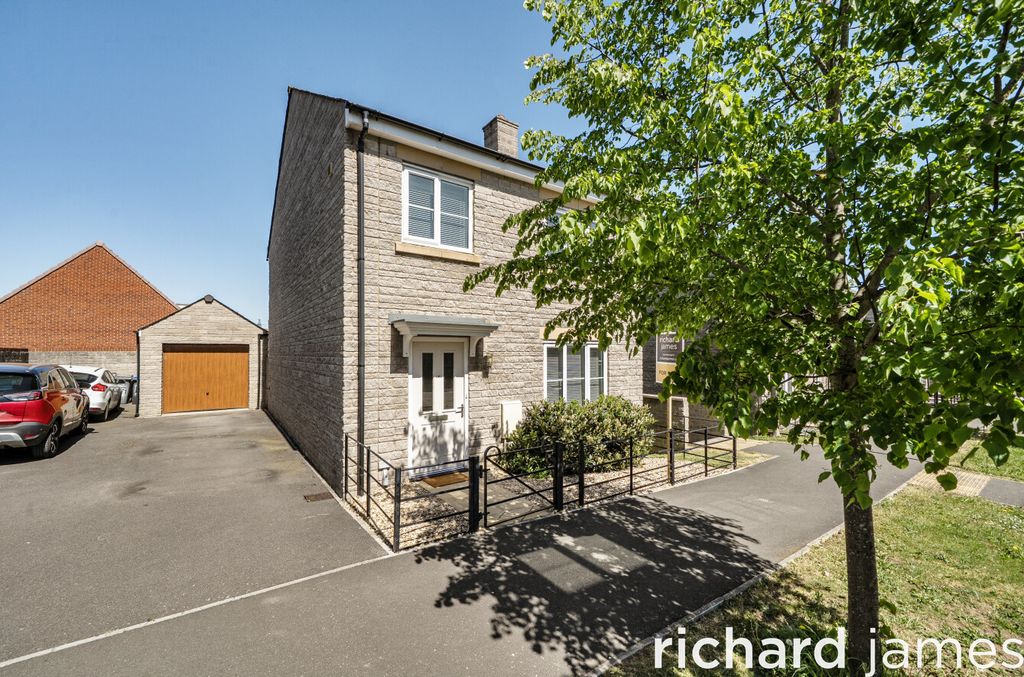 Property photo 1 of 25 0c9Fdfb9363647E286F728046E7c3126