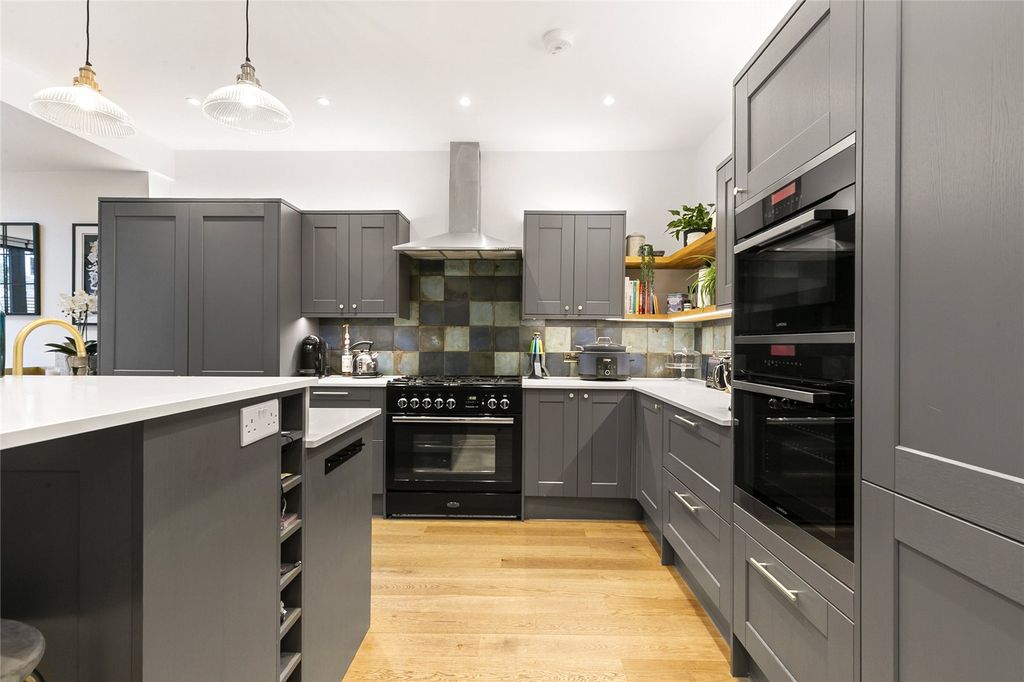 Property photo 3 of 16 Picture No. 16