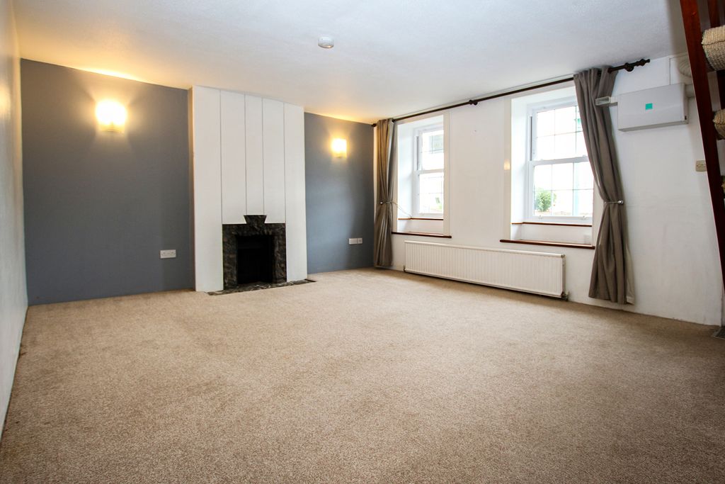 Property photo 2 of 14 Photo 1
