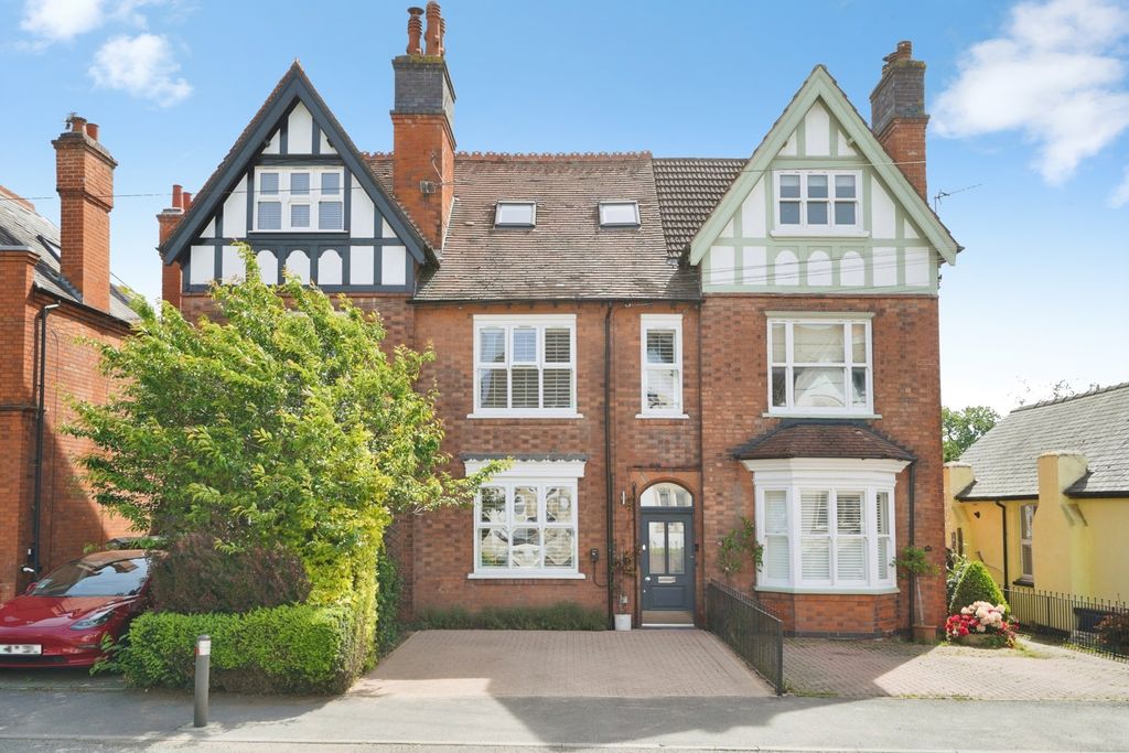 Property photo 1 of 18 Pbox-Img.Jpg