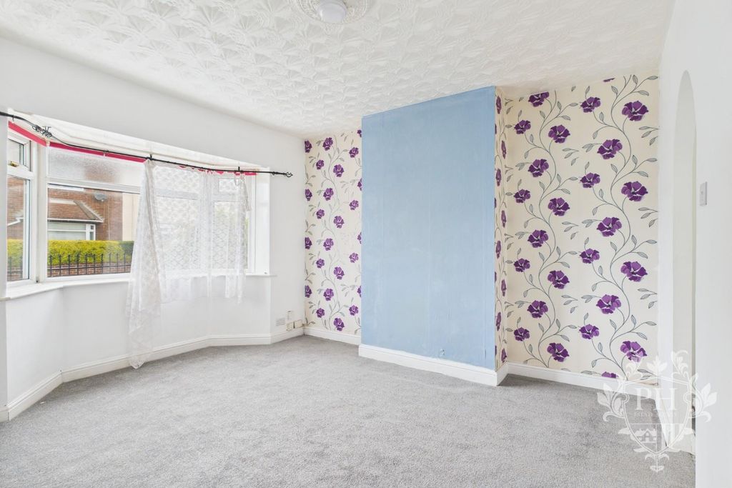 Property photo 2 of 12 Cam01415G0-Pr0463-Still005.Jpg