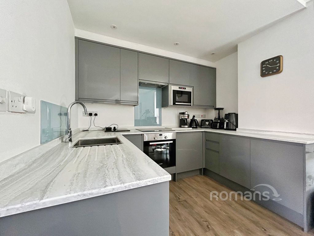 Property photo 3 of 11 Pbox-Img.Jpg