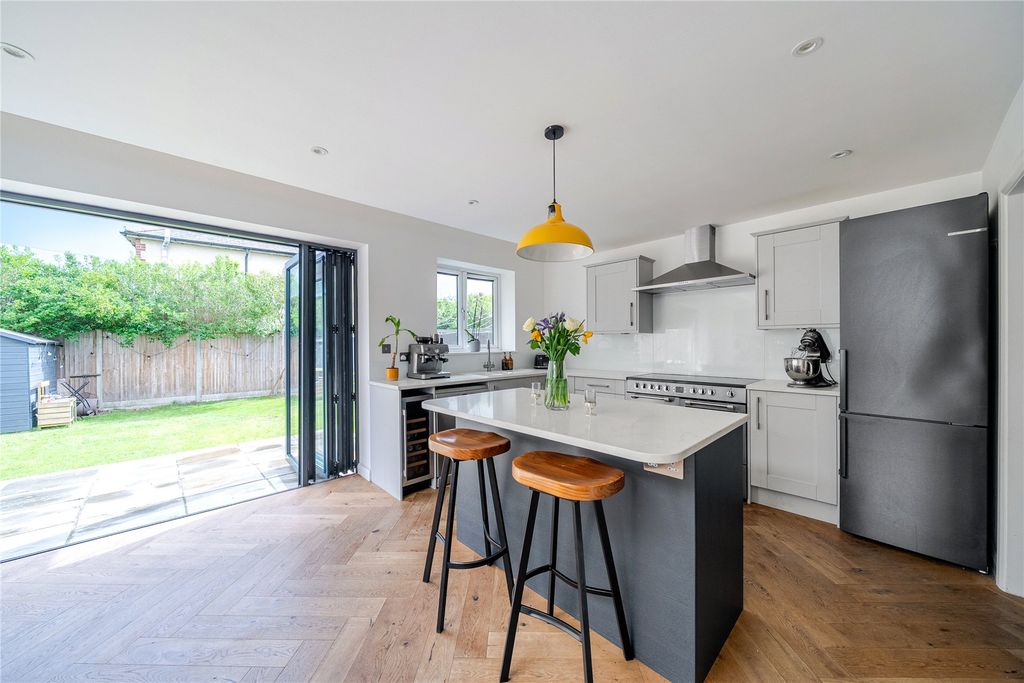 Property photo 3 of 21 Picture No. 09