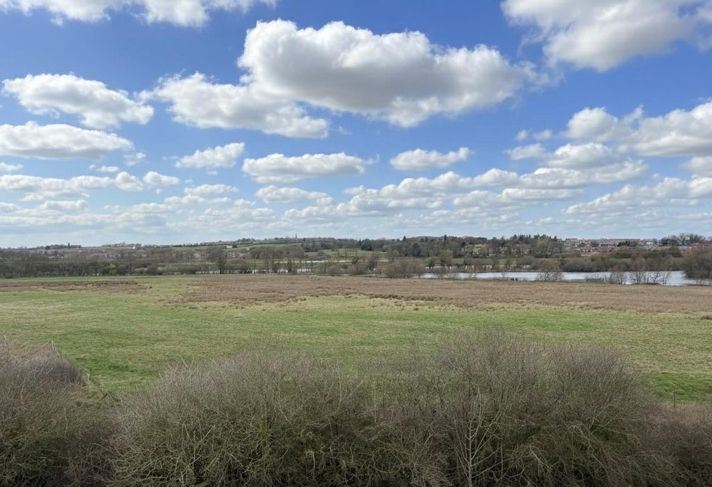 Property photo 2 of 17 19.Jpg