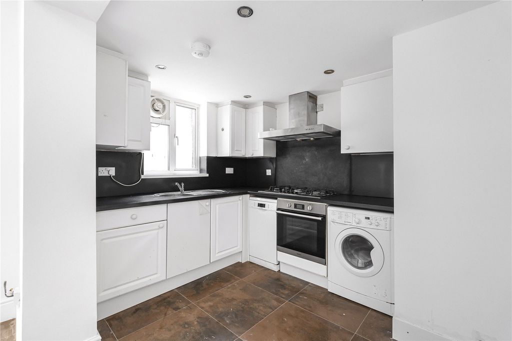 Property photo 3 of 20 Picture No. 07