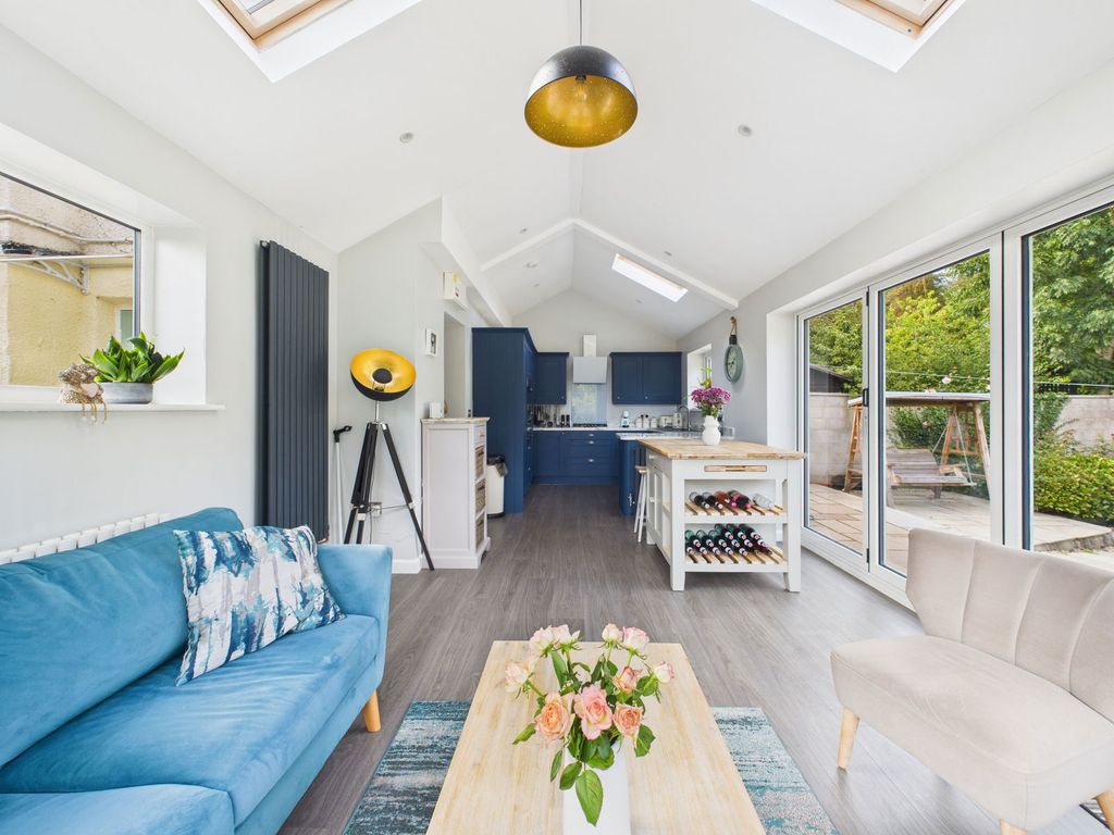 Property photo 2 of 19