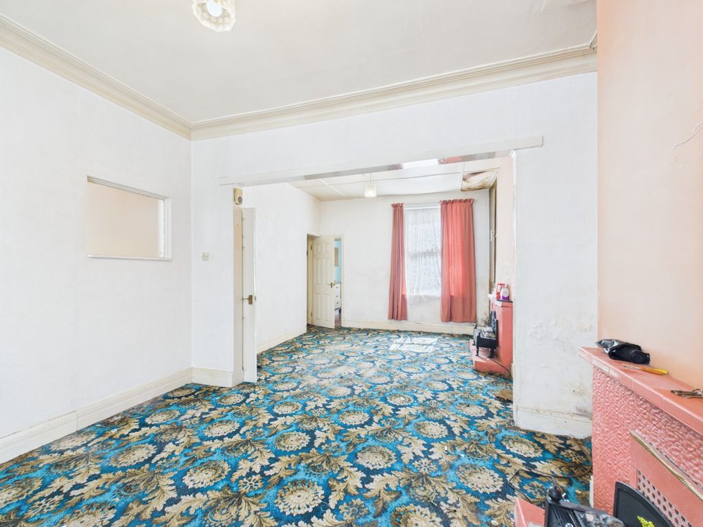 Property photo 3 of 10 3994167