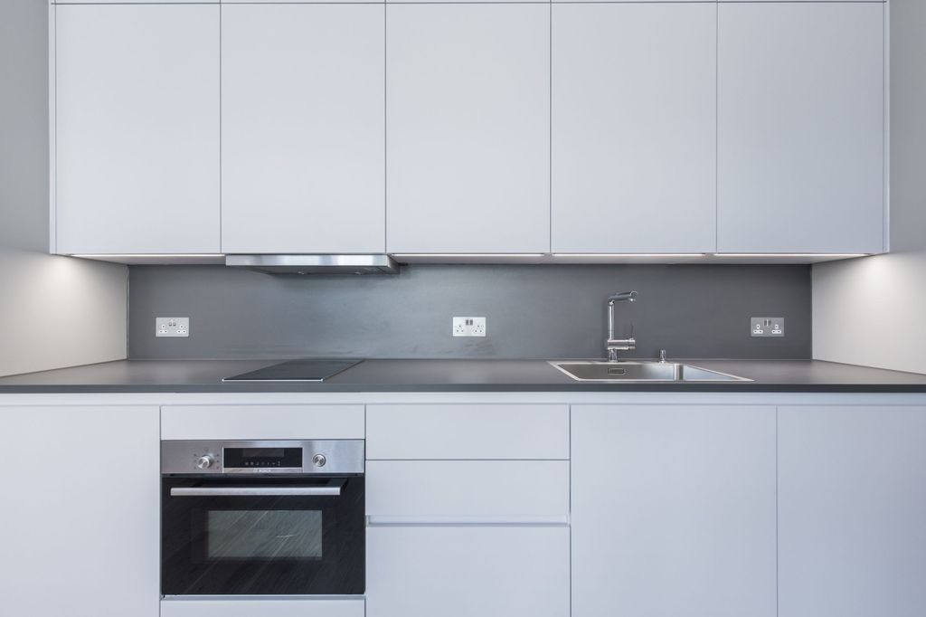 Property photo 1 of 12 Kitchen