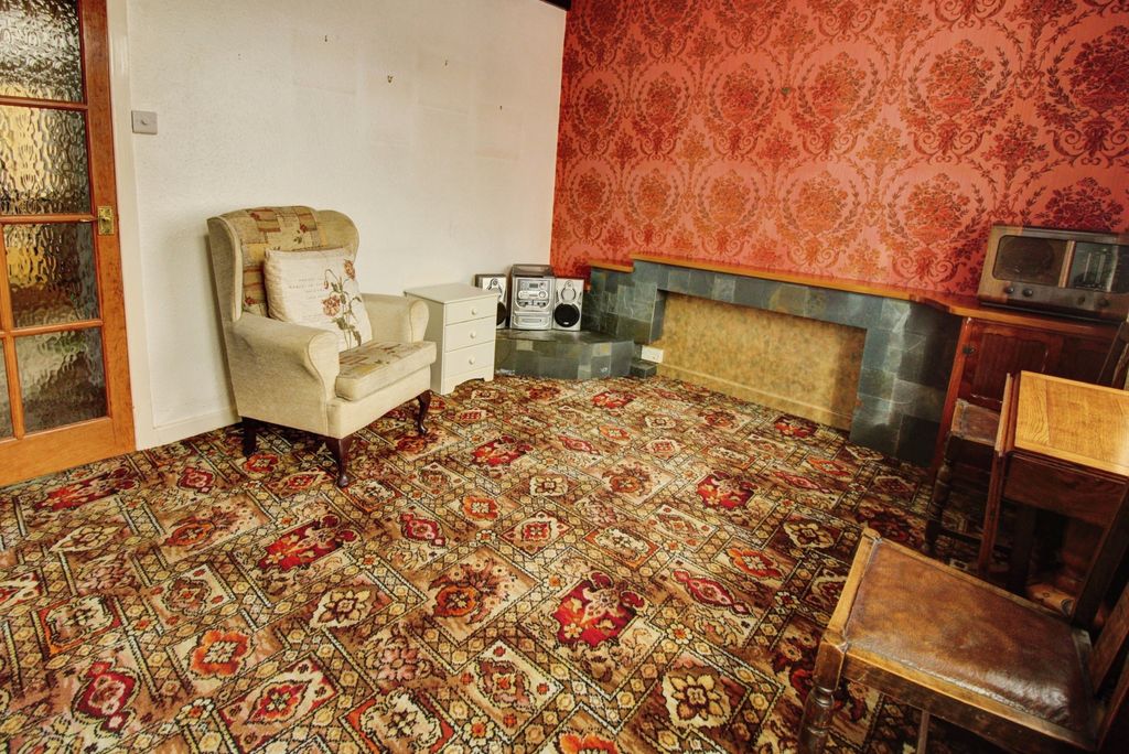 Property photo 2 of 12 Reception 1