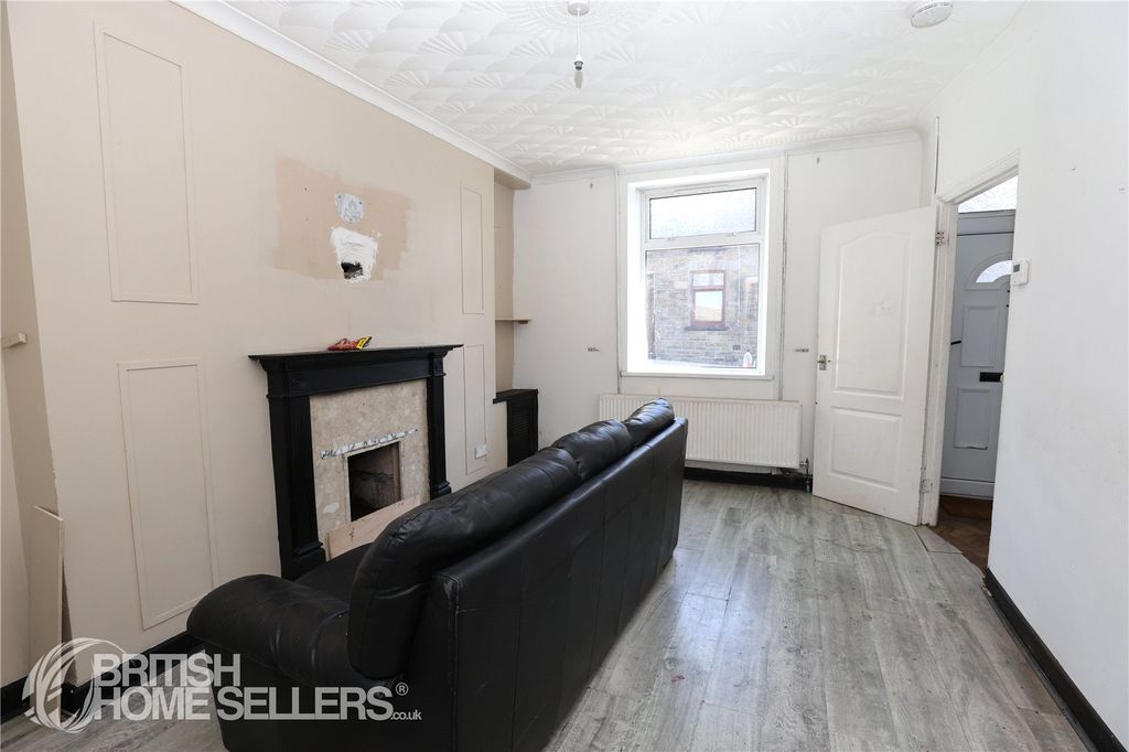 Property photo 3 of 15 Picture No. 04