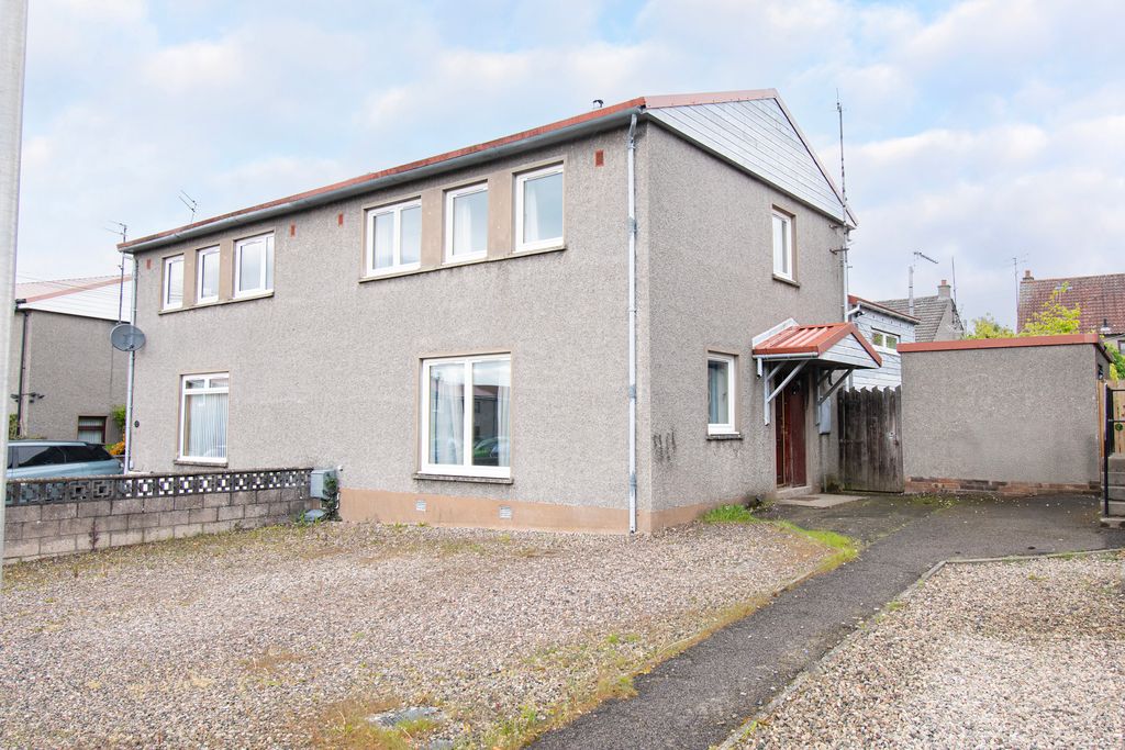 Property photo 1 of 42