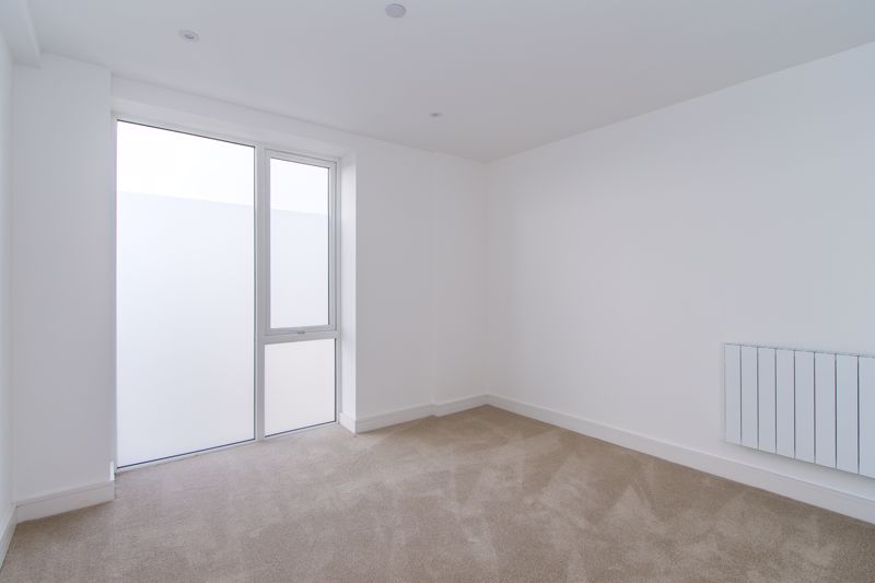 Additional image 7 of 2 bed flat for sale14 Windsor Gardens, Windsor Road, Penarth CF64