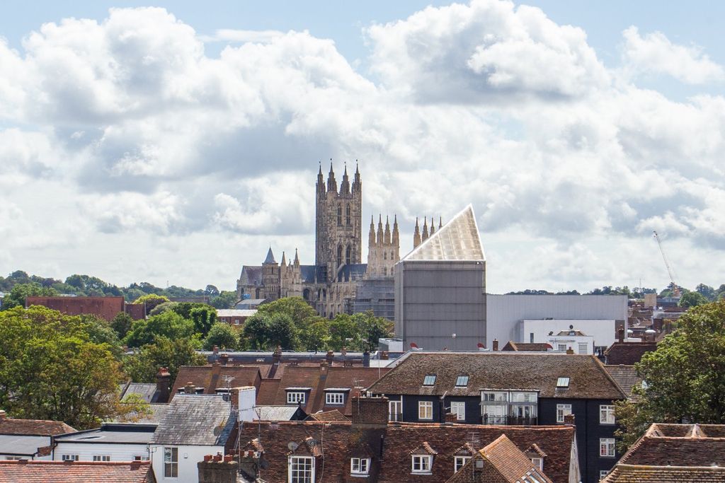 Property photo 3 of 14 Picture 3