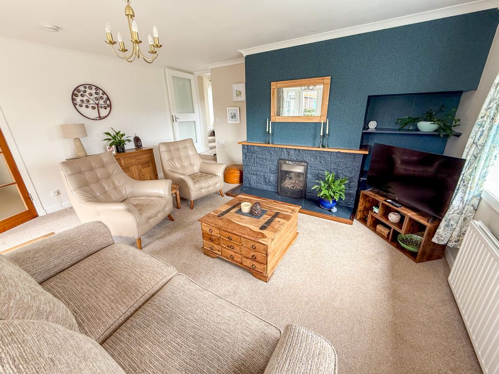 Property photo 3 of 40