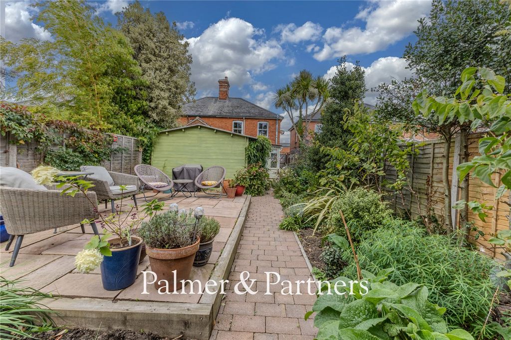 Property photo 2 of 21 Picture No. 13