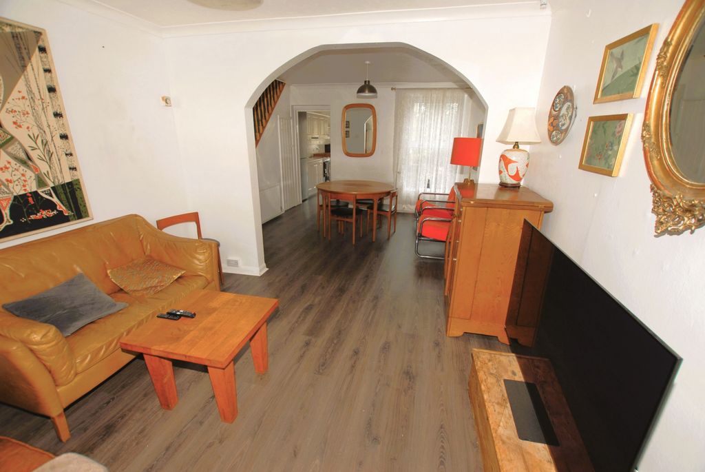Property photo 3 of 17 Sitting Rom