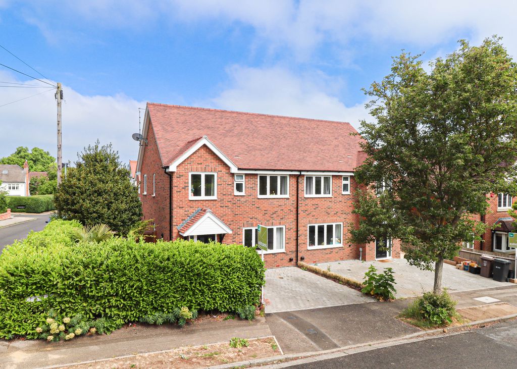 Property photo 1 of 13 Img0273