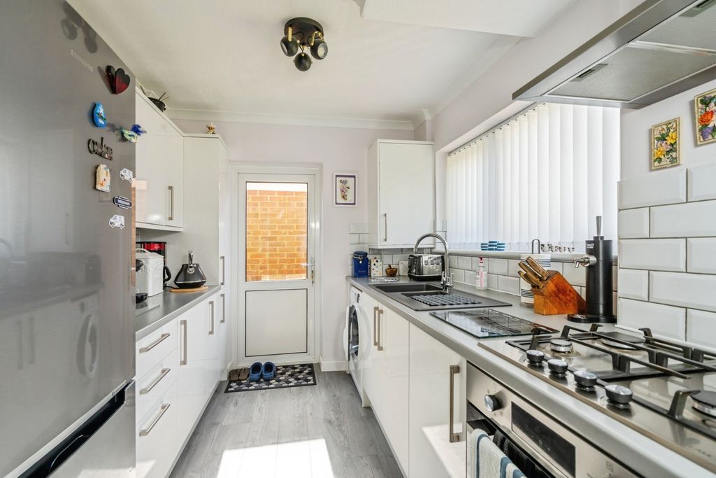Property photo 2 of 16 Photo