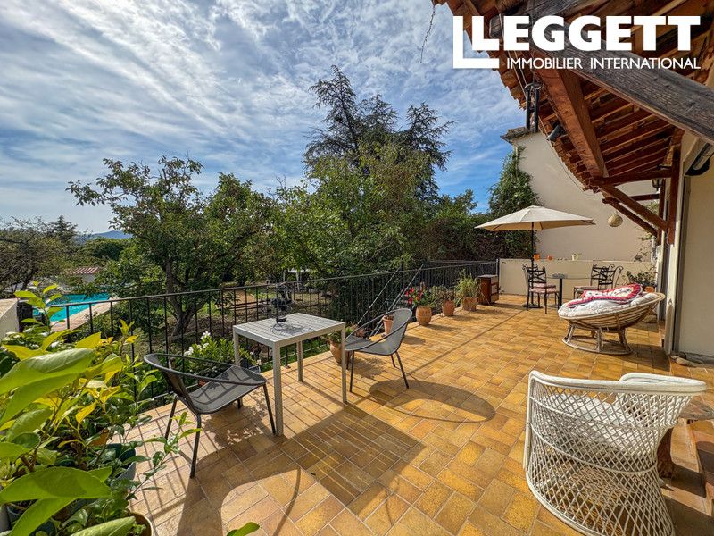 Property photo 3 of 10