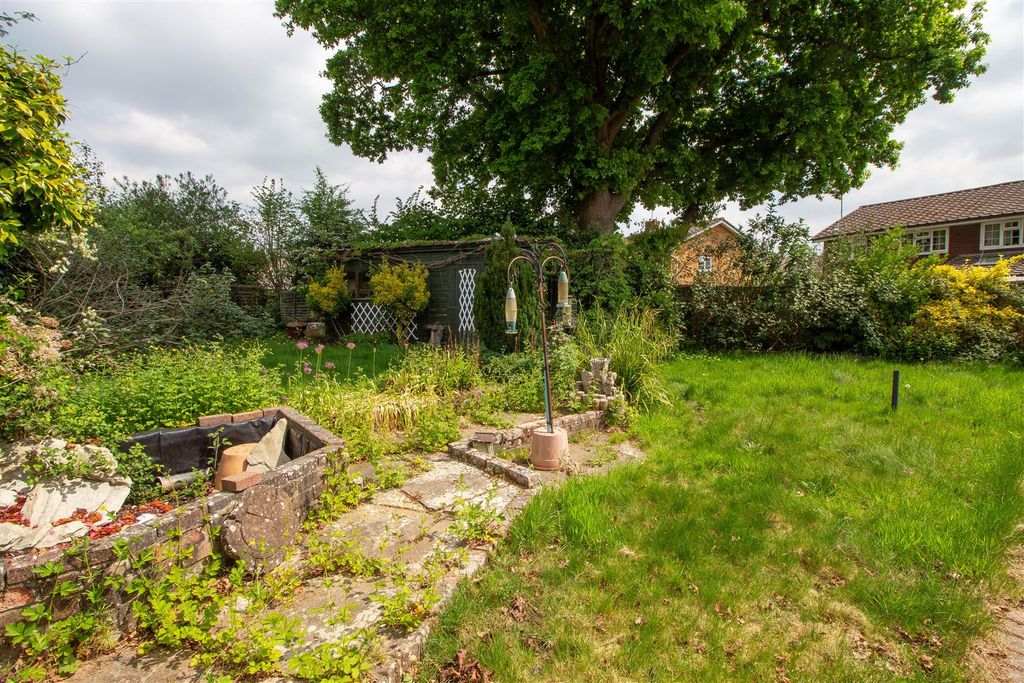 Property photo 2 of 16