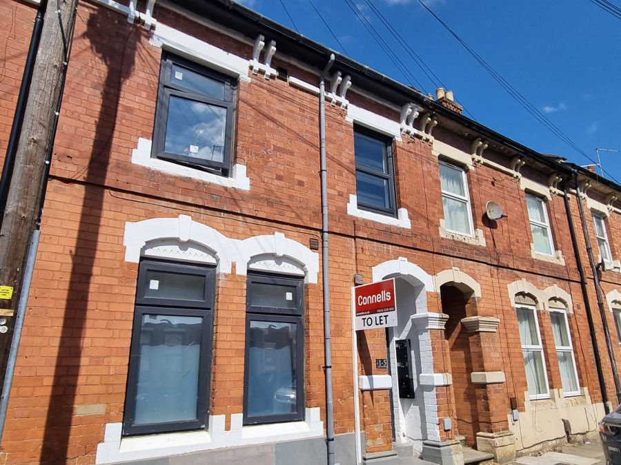 Property photo 1 of 5