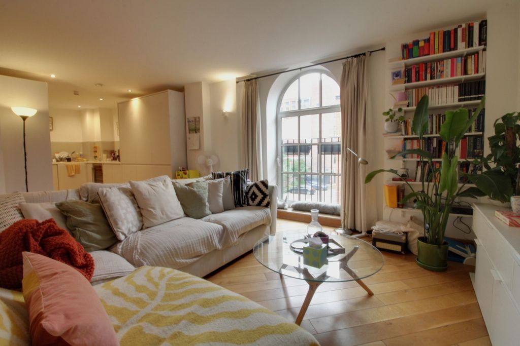 Property photo 3 of 22 Img_4976-Img_4978