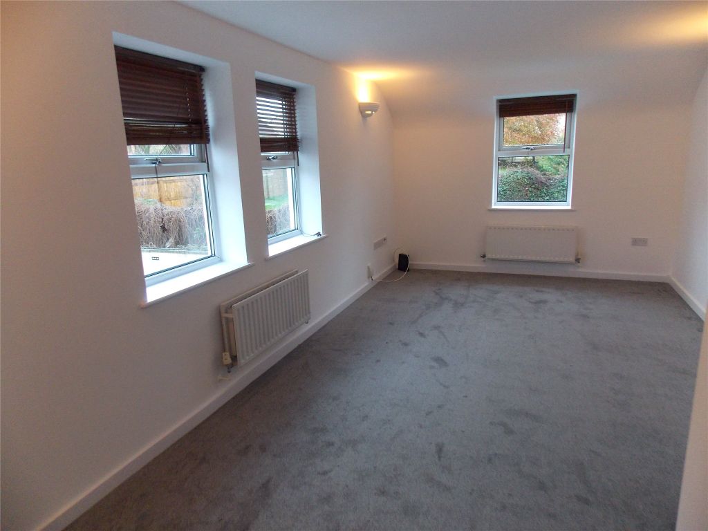 Property photo 3 of 8 Picture No. 05