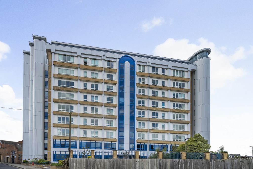 Property photo 2 of 10