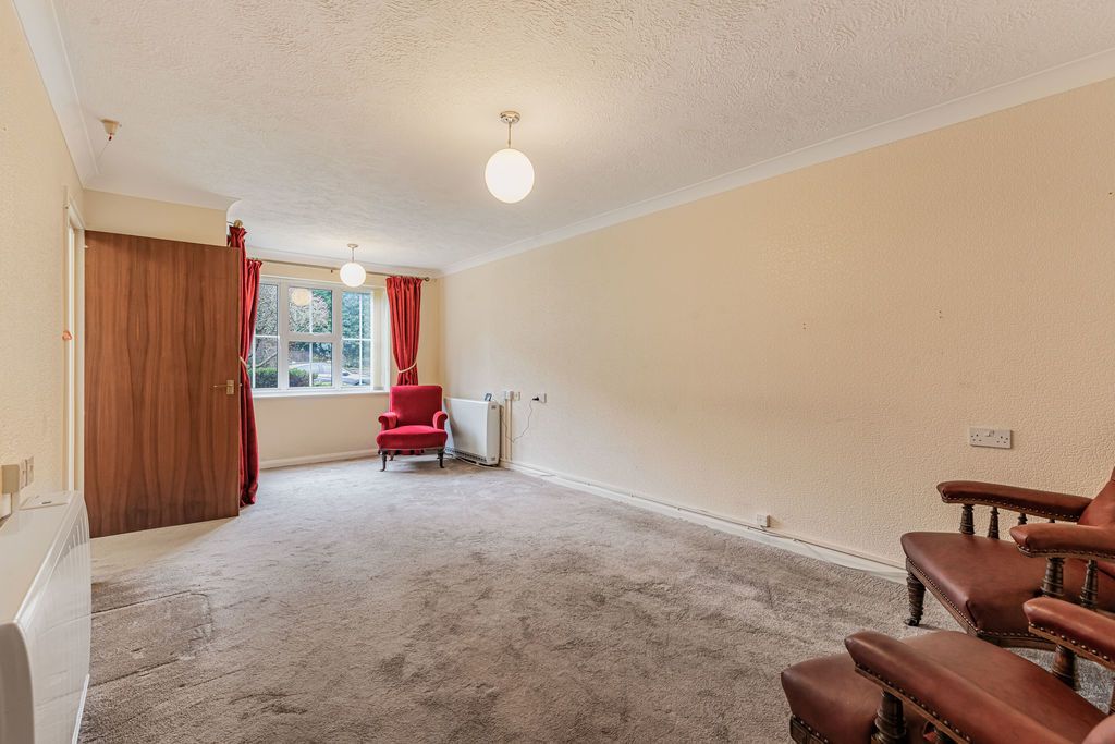 Property photo 3 of 16 Photo 7