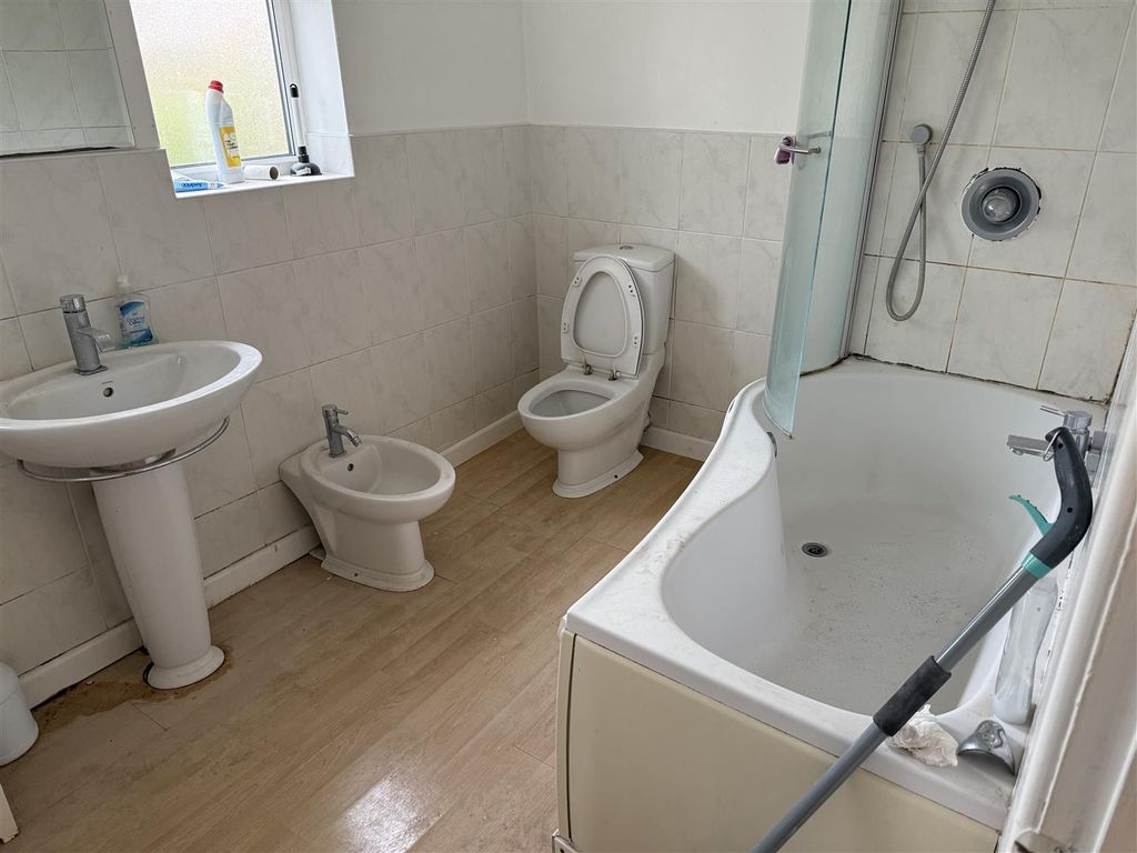 Property photo 3 of 7 Img_0661.Jpg