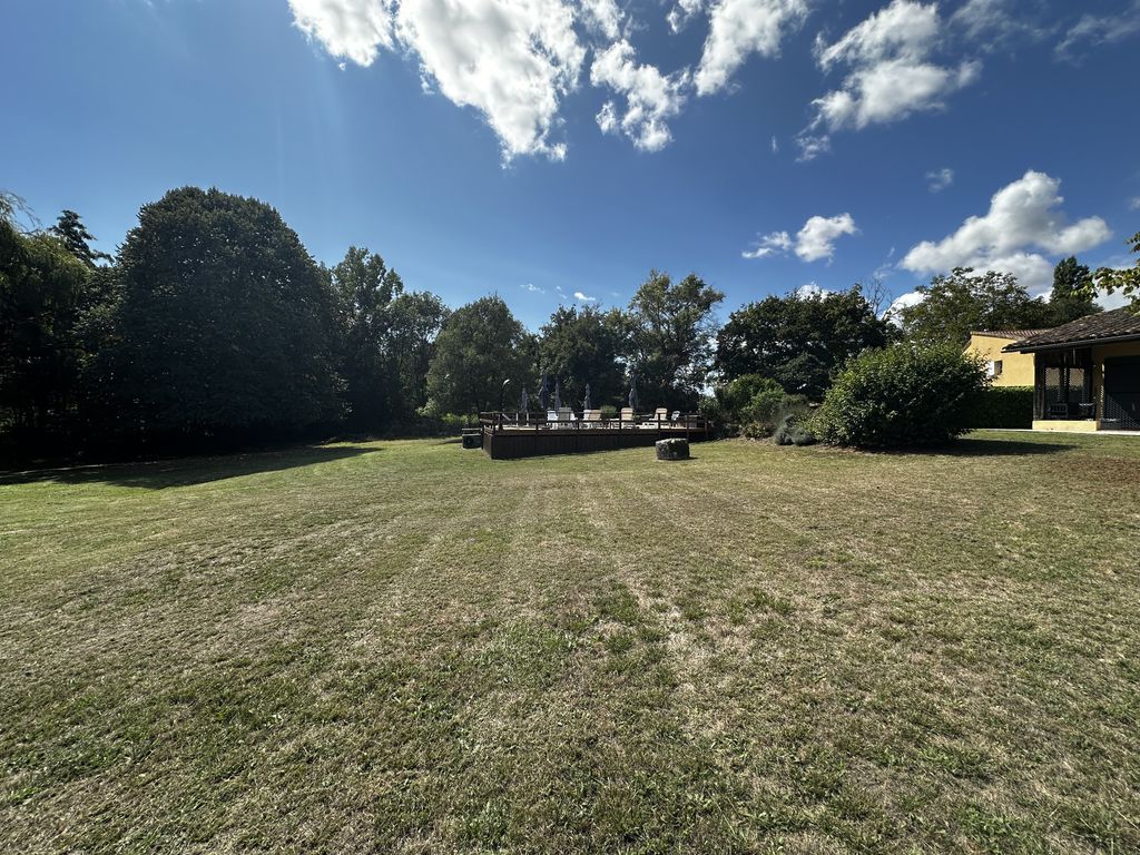 Property photo 3 of 24