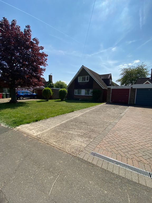 Property photo 1 of 16 Front 2
