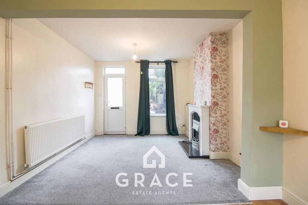 Property photo 3 of 13 Untitled_Hdr-2.Jpg