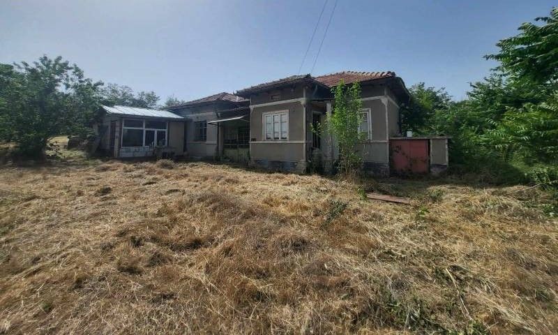Property photo 1 of 5